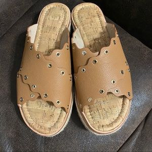 Antonio Milani sandals size 8